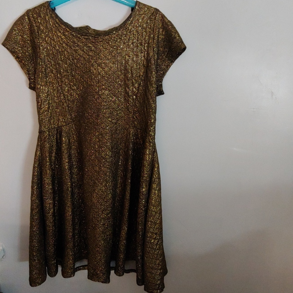 Girl's gold Sequin Hearts dress size 10